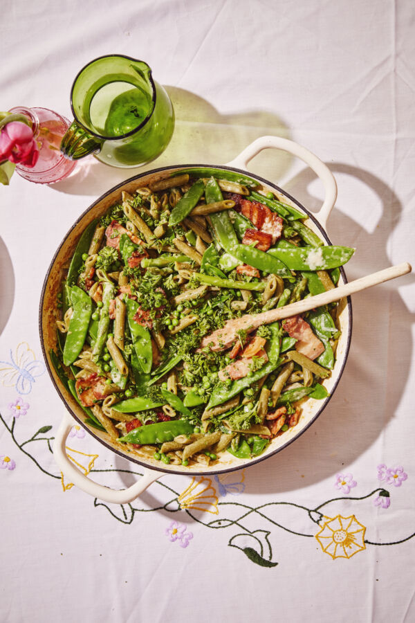 Pasta Carbonara Met Asperges Erwten En Peultjes