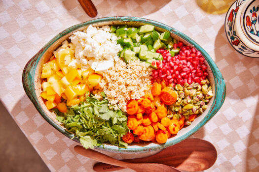 Couscous Salade met Gecarameliseerde Wortel, Feta, Granaatappel en Pistachenoten