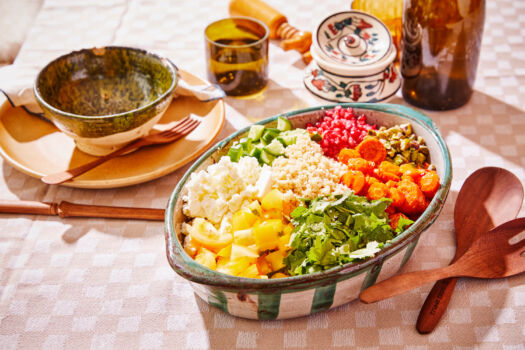 Couscous Salade met Gecarameliseerde Wortel, Feta, Granaatappel en Pistachenoten