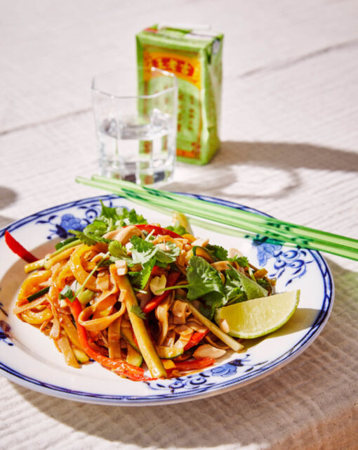 pad-thai-met-groenten-sofie-dumont-chef3-scaled_1020x1280_bijgeknipt